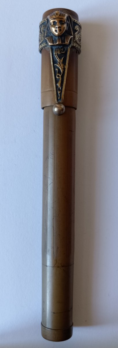 Stylo plume safety FOUNTAIN UNIC  PEN UNIC Plume en or 18kt Début du XXème siècle. 