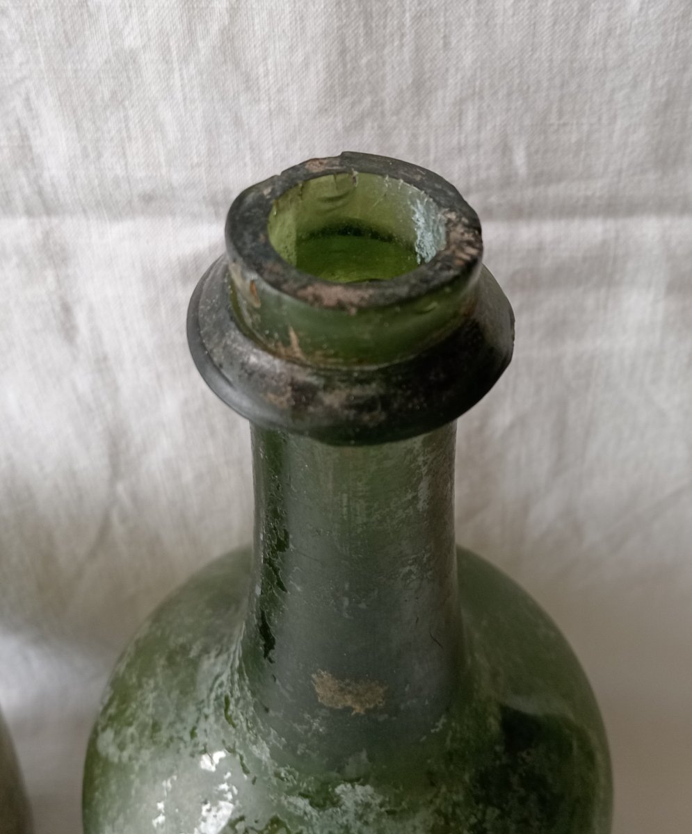 Bouteilles à vin de champagne de la première moitié du XVIII siècle. Circa 1730-1740-photo-6