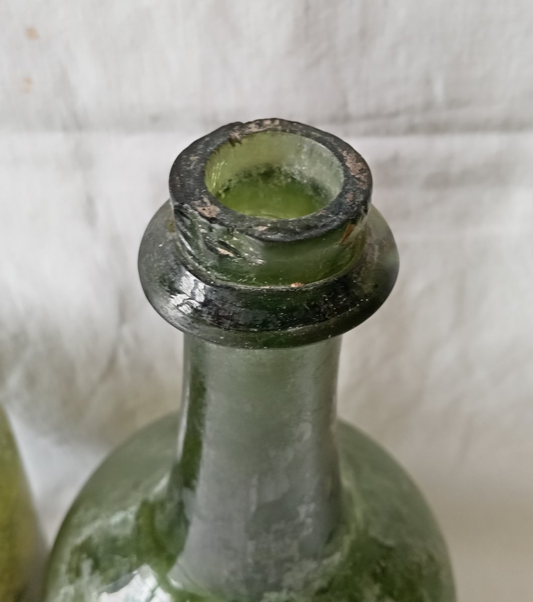 Bouteilles à vin de champagne de la première moitié du XVIII siècle. Circa 1730-1740-photo-7