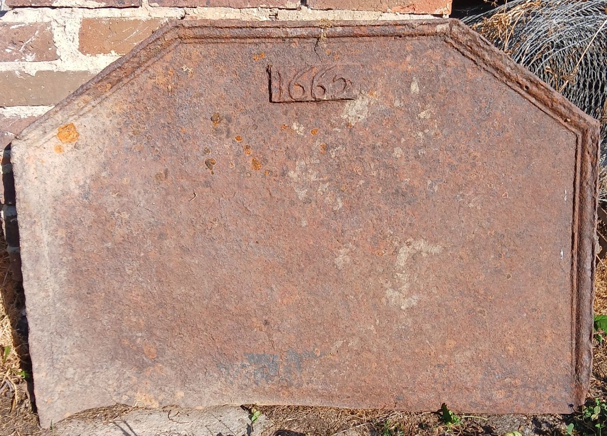 Cast-iron Fireback, Dated 1662