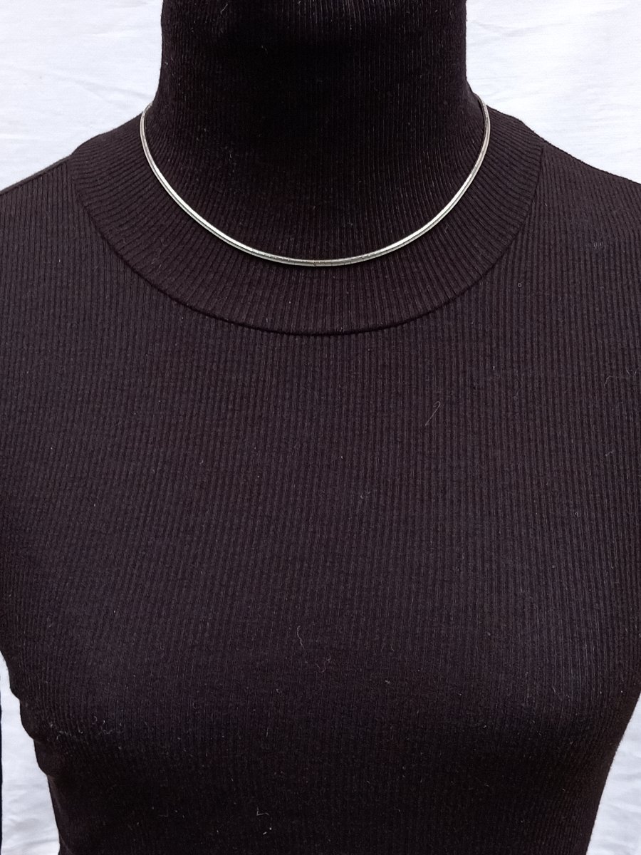 Choker Necklace, 18kt White Gold Omega Chain-photo-2