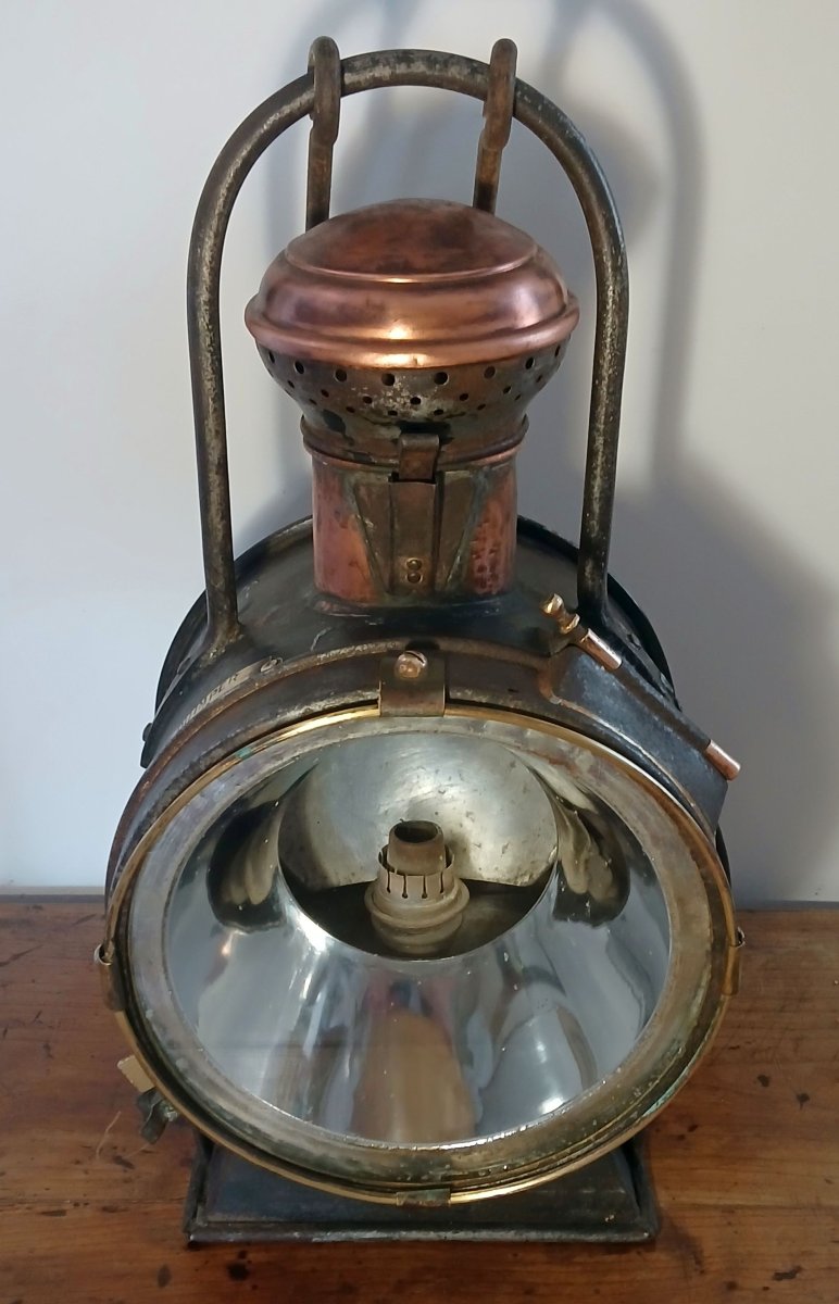 Sncf. Steam Locomotive. Quimper Depot. Headlight From The 1930s-photo-3