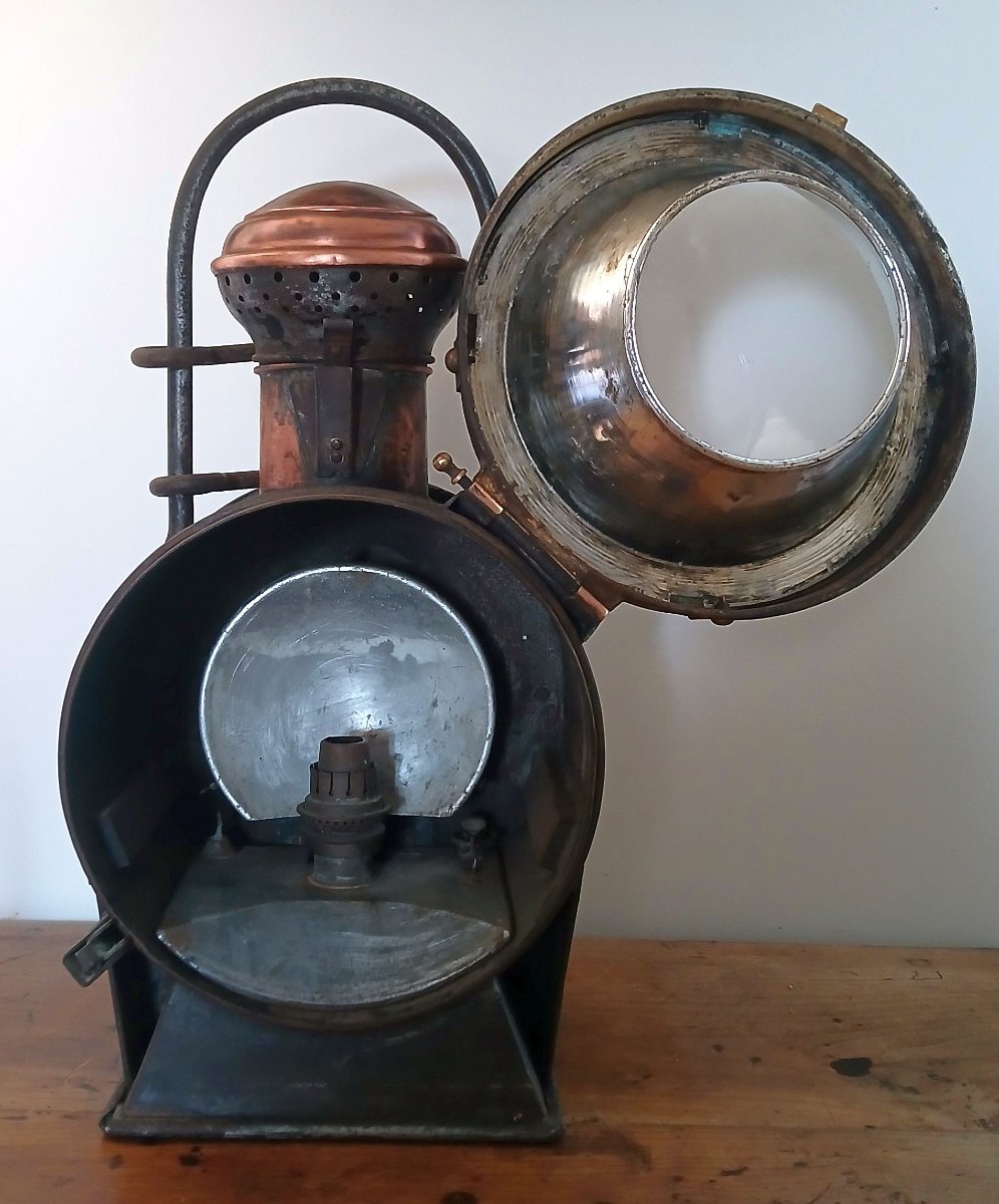 Sncf. Steam Locomotive. Quimper Depot. Headlight From The 1930s-photo-7