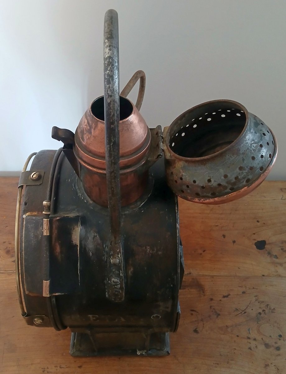 Sncf. Steam Locomotive. Quimper Depot. Headlight From The 1930s-photo-8