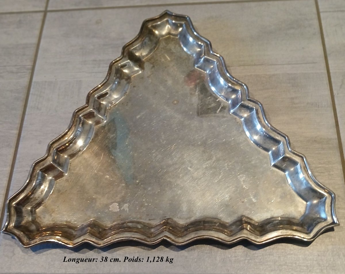 Jordan Sheffield Collection. Plat de service, triangulaire cotelé en métal argenté-photo-4