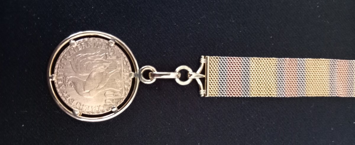 Watch Chain, 18-karat Tri-color Gold: Yellow, Gray, And Rose, Featuring A 1912 "20 Francs Au Coq" Coin-photo-3