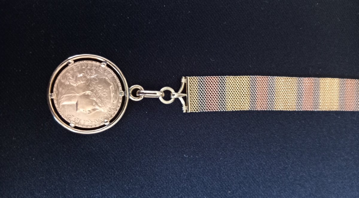 Watch Chain, 18-karat Tri-color Gold: Yellow, Gray, And Rose, Featuring A 1912 "20 Francs Au Coq" Coin-photo-1
