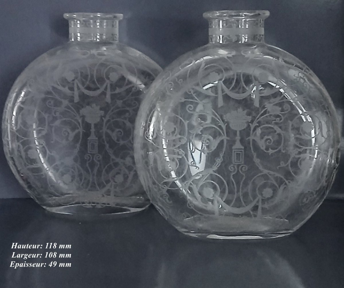 Baccarat. Flacons modèle "Michel Angelo" en cristal soufflé.-photo-2