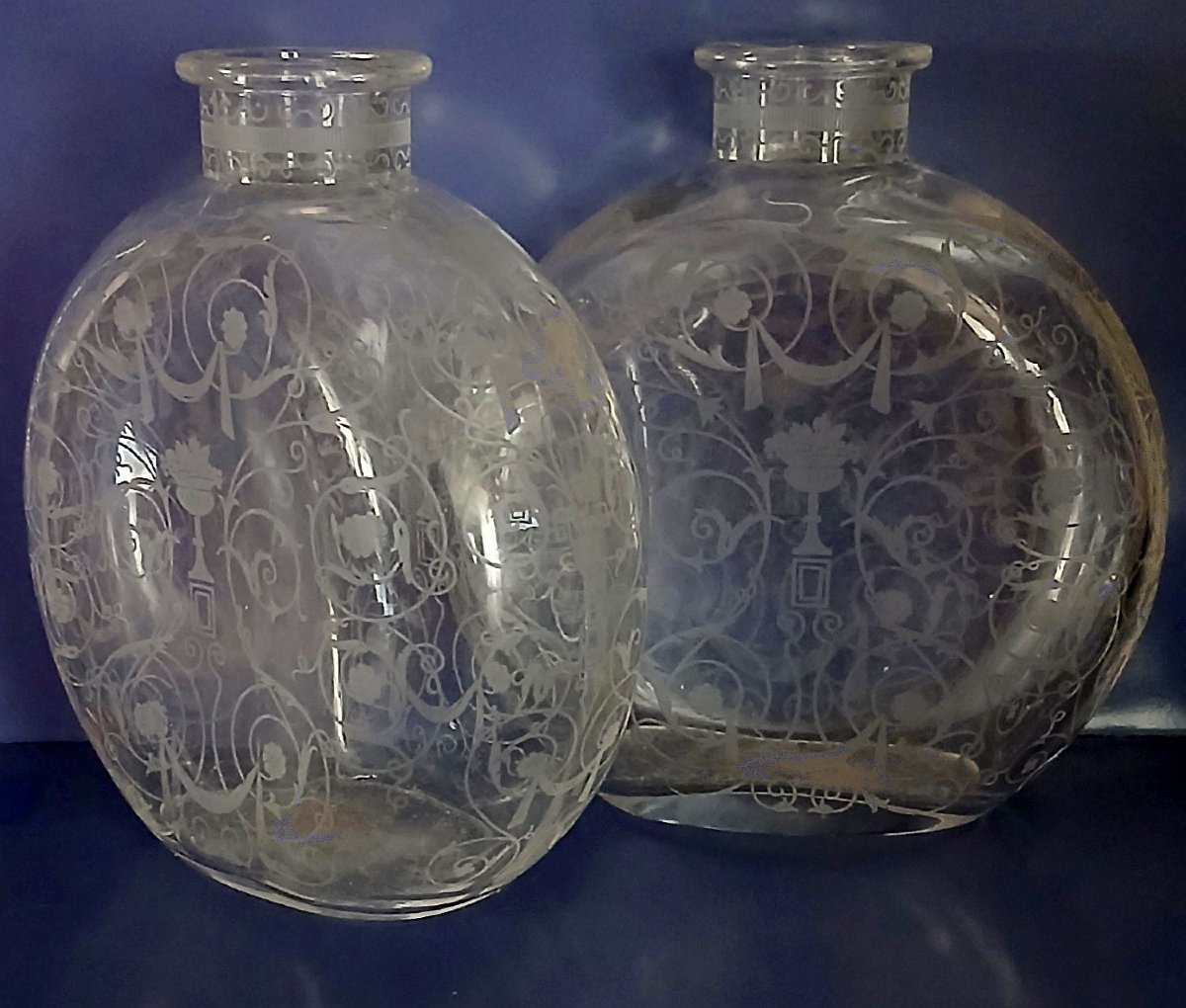 Baccarat. Flacons modèle "Michel Angelo" en cristal soufflé.-photo-3