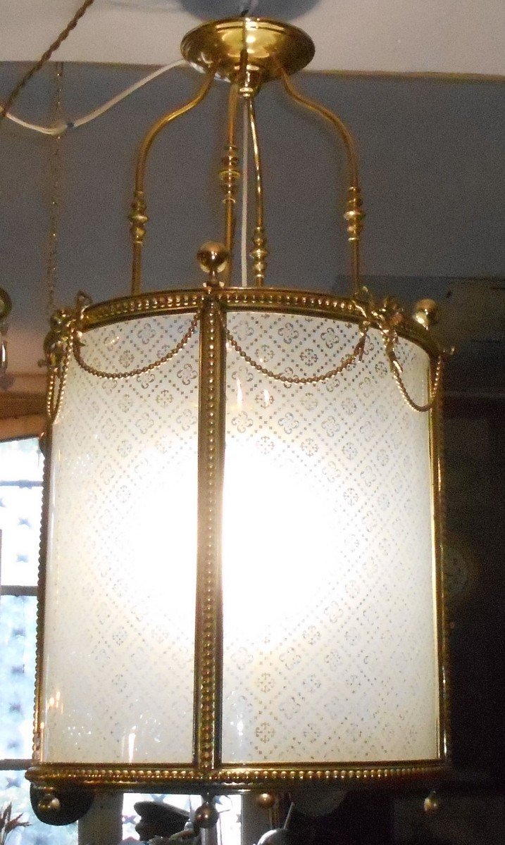 "Très importante lanterne en bronze, dite « lanterne de vestibule » de style Louis XVI".-photo-4