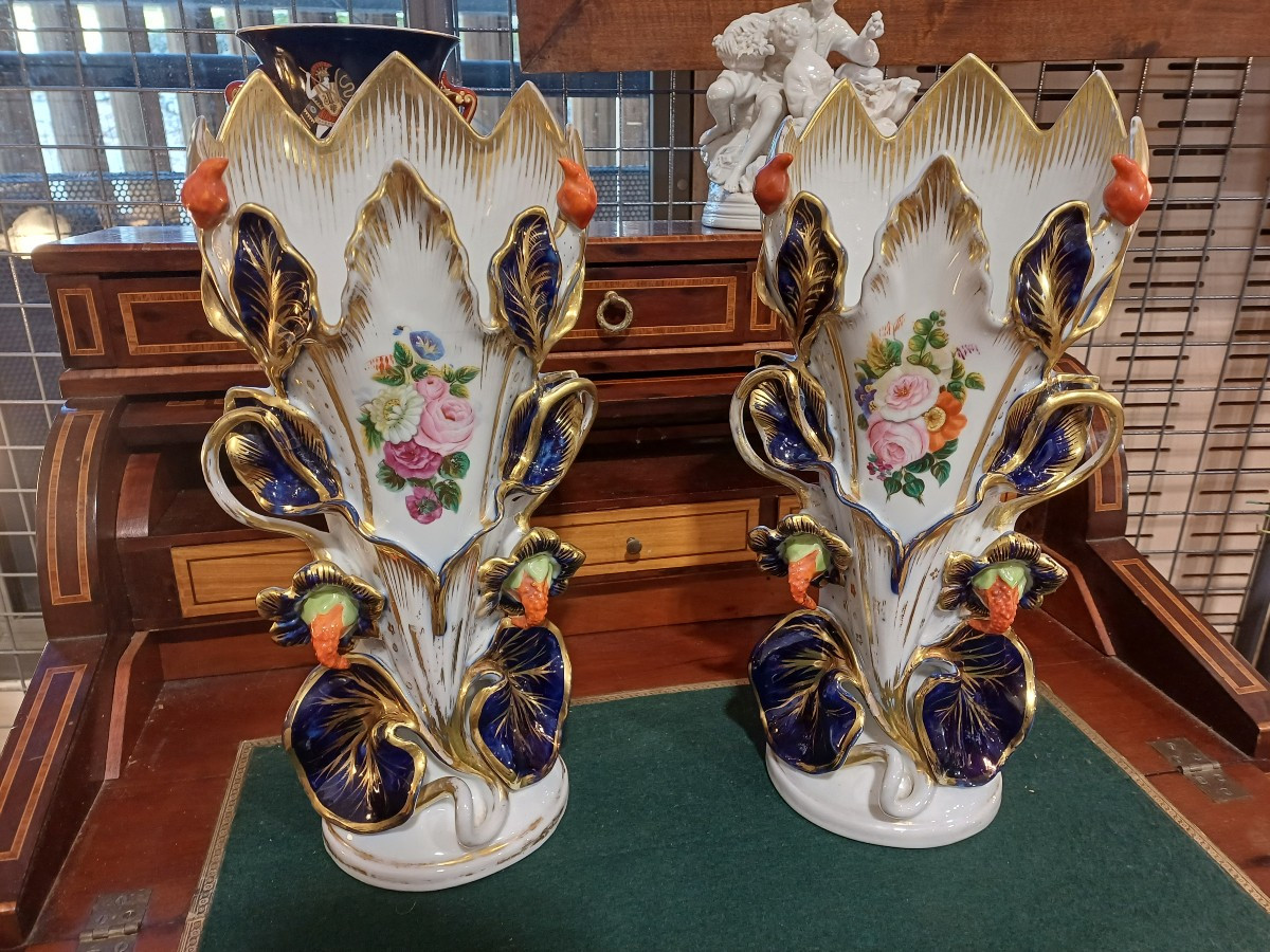 Pair Of Horn-shaped Porcelain Vases From The Southwest (valentine 31), Napoleon III Period 