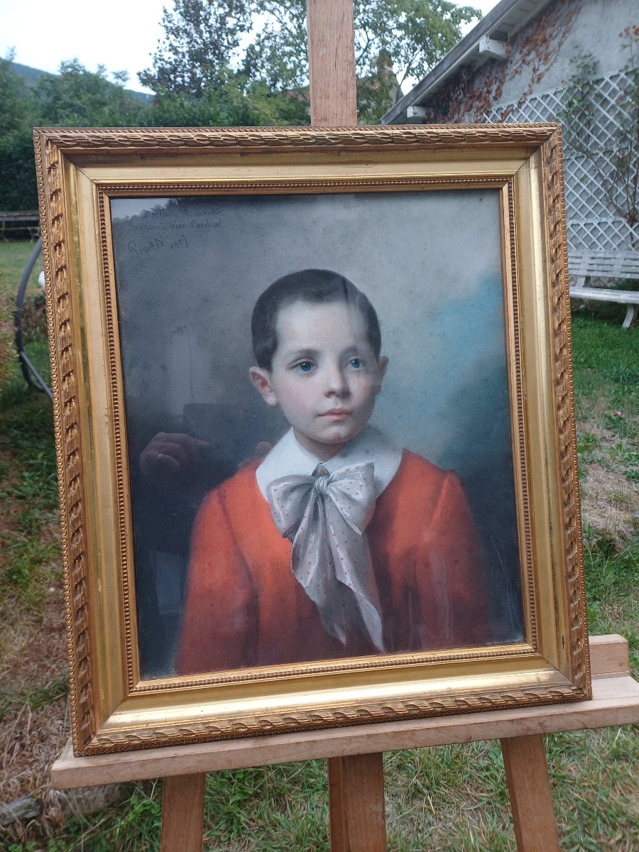 Portrait d'enfant  au pastel  de Bernard Pegot 1823-1913 