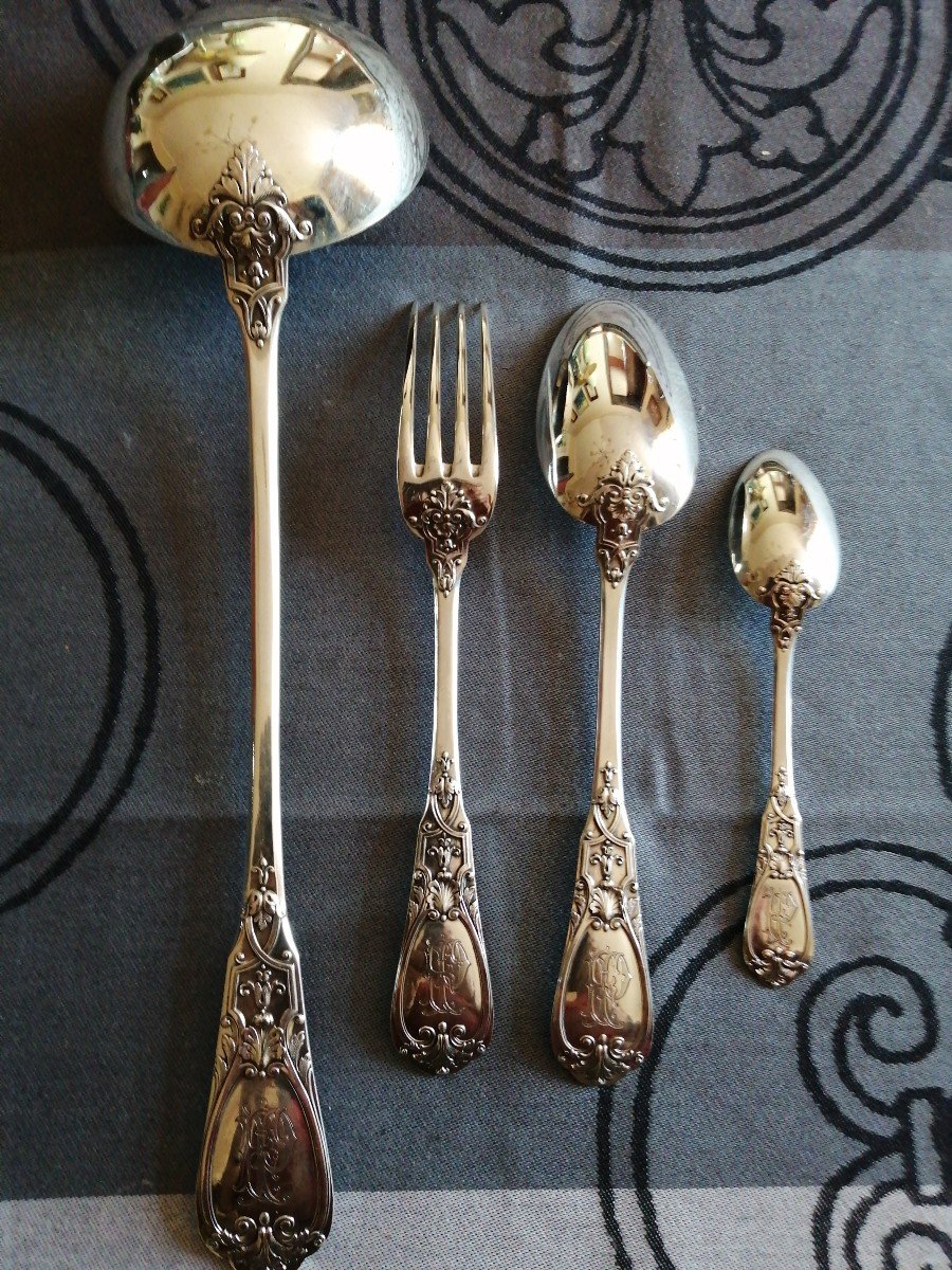 Housewife Cicra 1880 37 Pieces Hallmark Minerva-photo-2