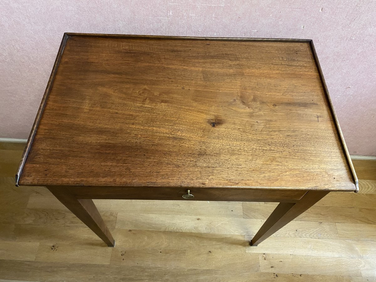 Petite table à écrire en noyer, 1 tiroir. Excellent état.-photo-8