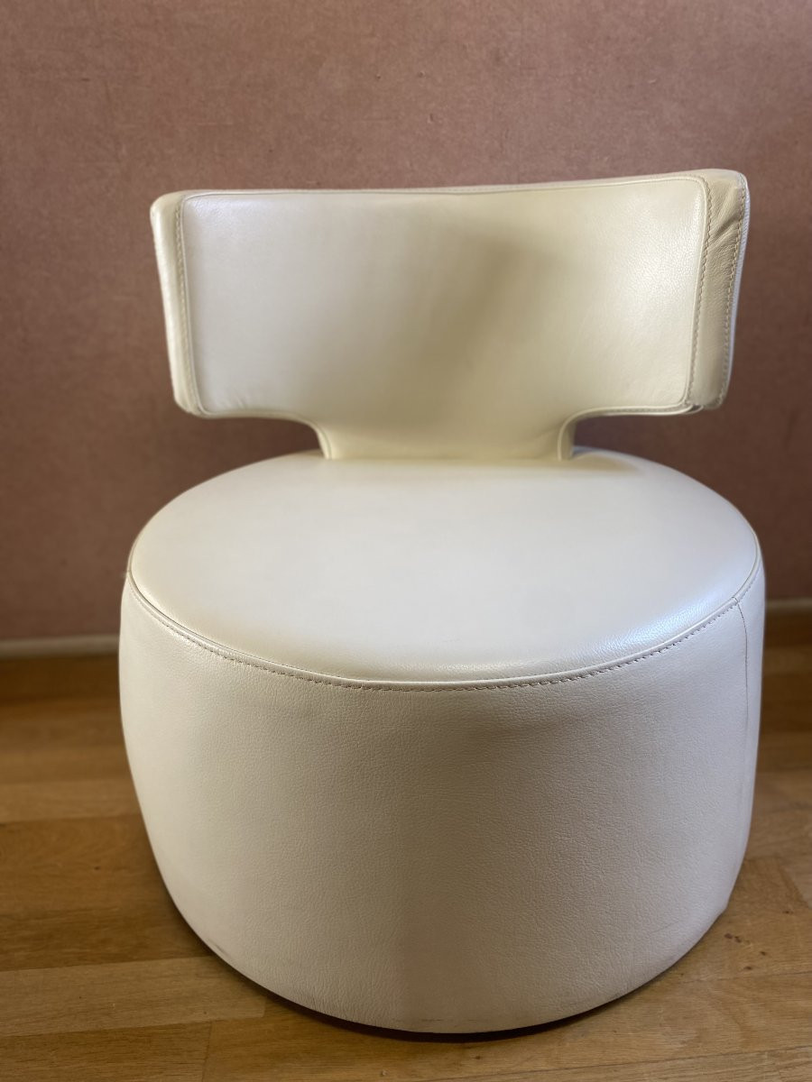White Leather Armchair, Chateau d'Ax Label. Perfect Condition.-photo-3