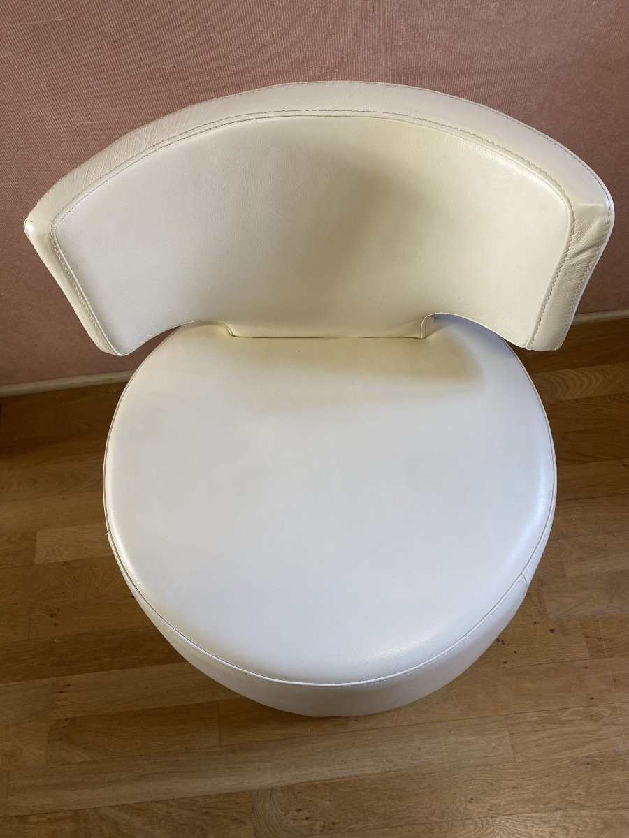 White Leather Armchair, Chateau d'Ax Label. Perfect Condition.-photo-4
