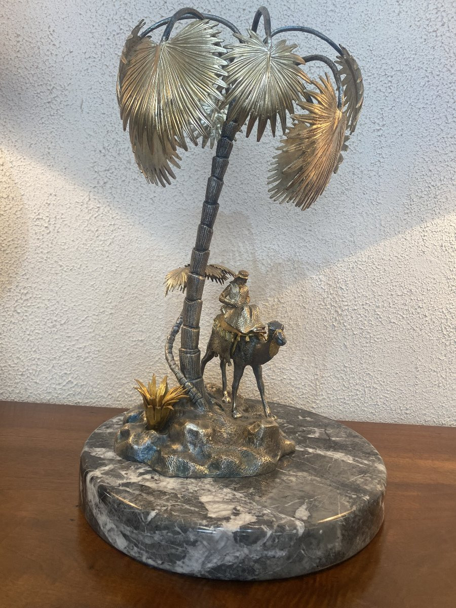 Sculpture figurant un méhariste dans une oasis-photo-4