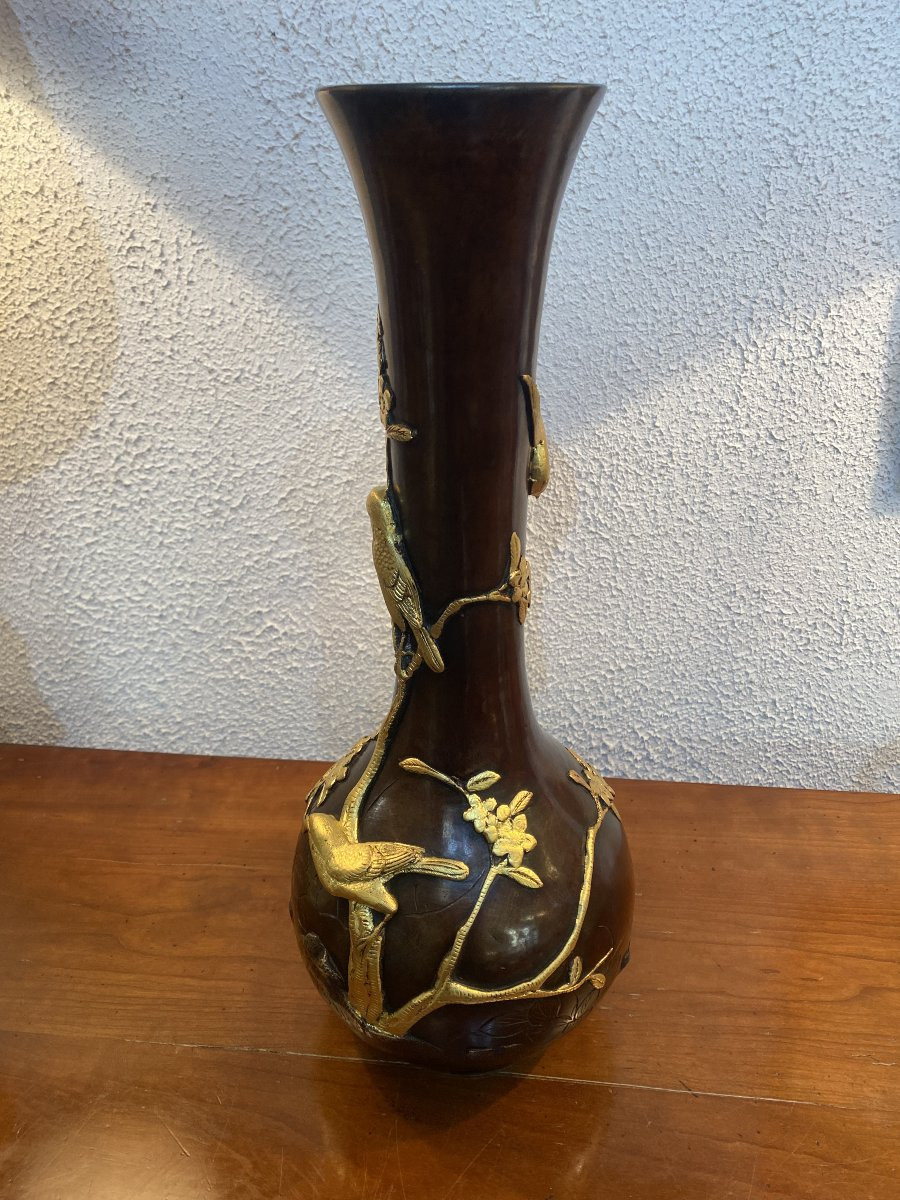 Chinese Bronze Vase Decorated With Birds Perched On Branches, Gilded With Fine Gold. Excellent Condition-photo-2