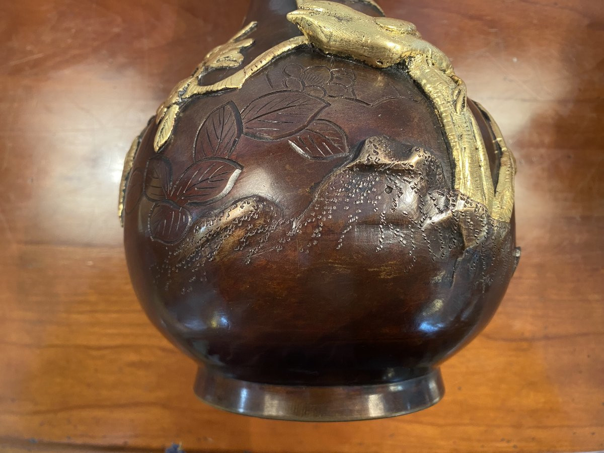 Chinese Bronze Vase Decorated With Birds Perched On Branches, Gilded With Fine Gold. Excellent Condition-photo-7