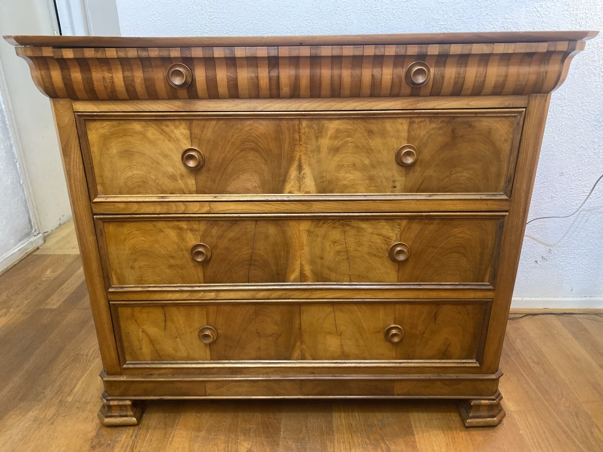 Louis Philippe Chest Of Drawers In Cherry Wood