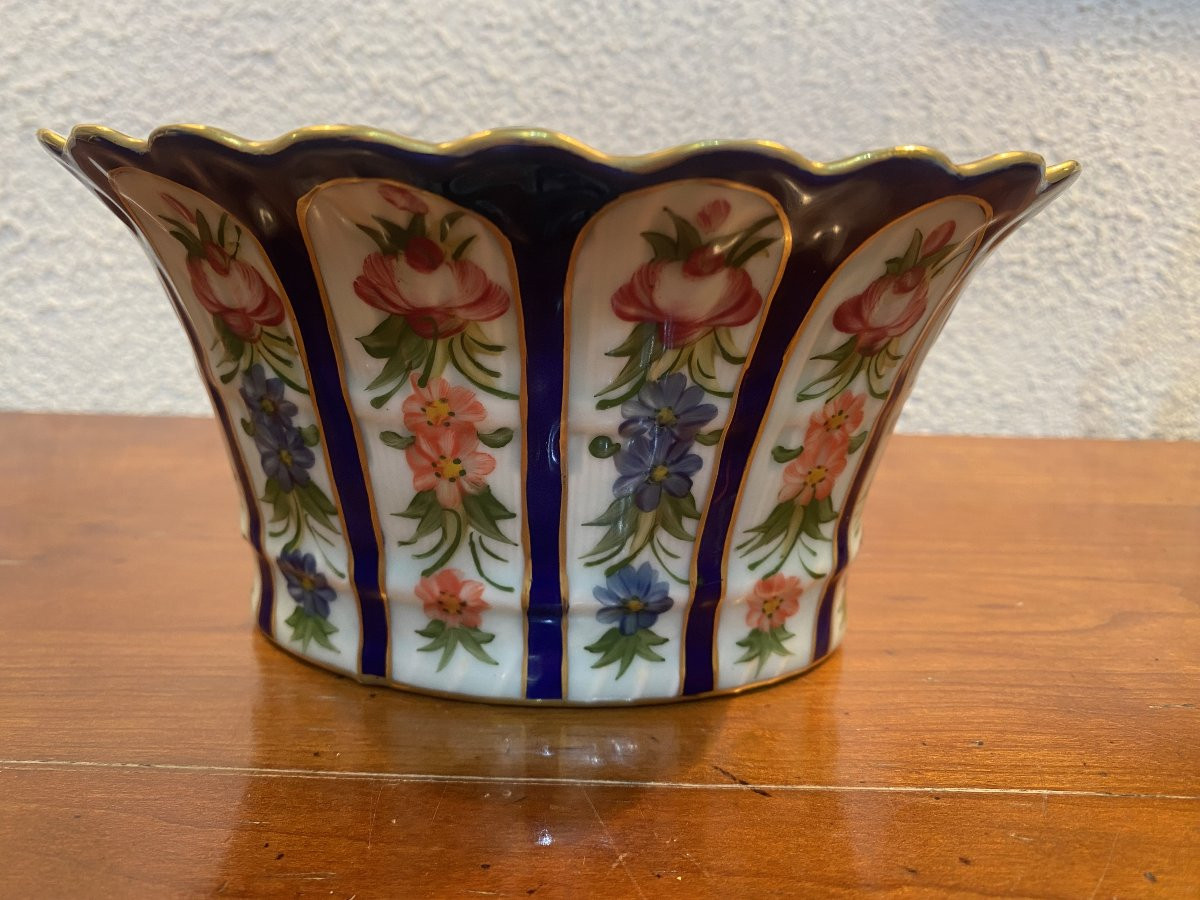 Porcelain Trinket Tray With Floral Decoration. Excellent Condition.-photo-4