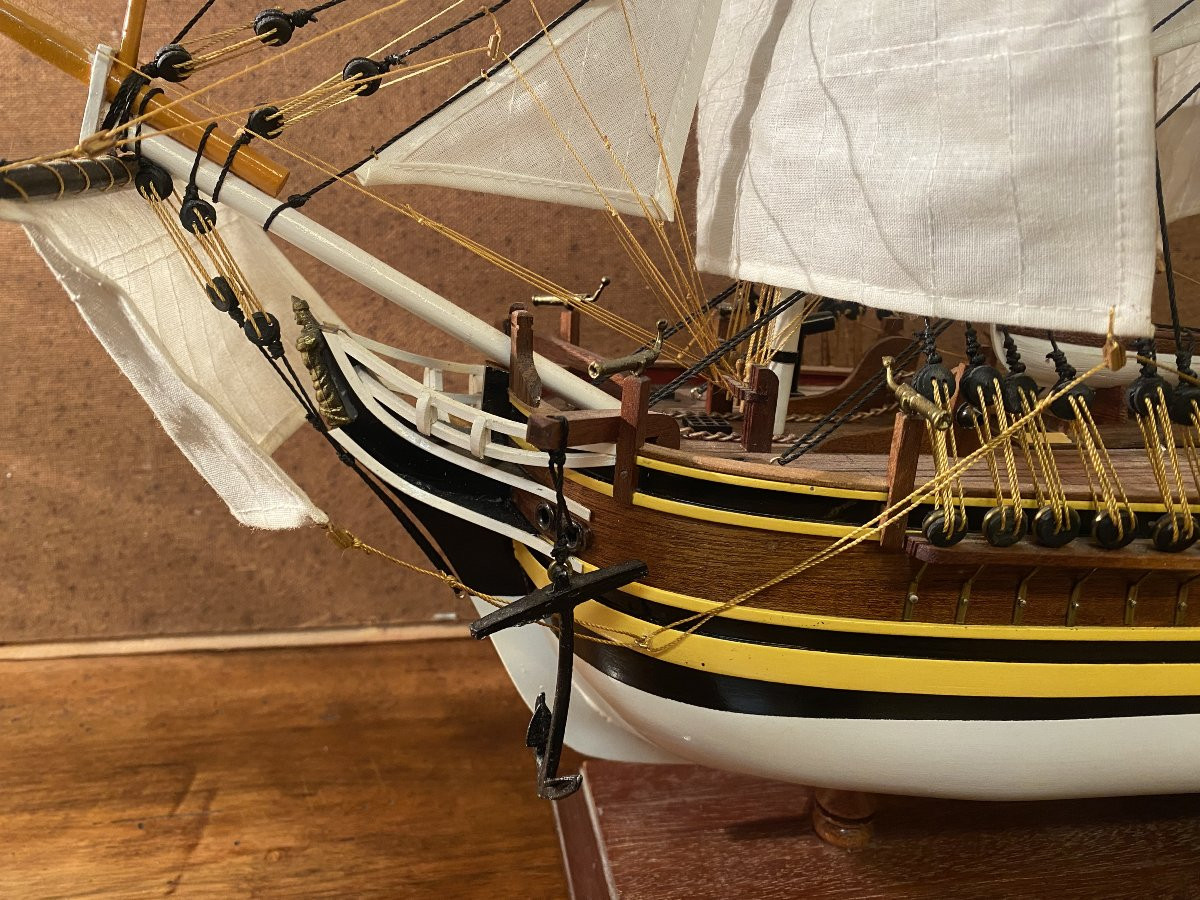 Model Of The Famous Sailing Ship "the Bounty". -photo-4