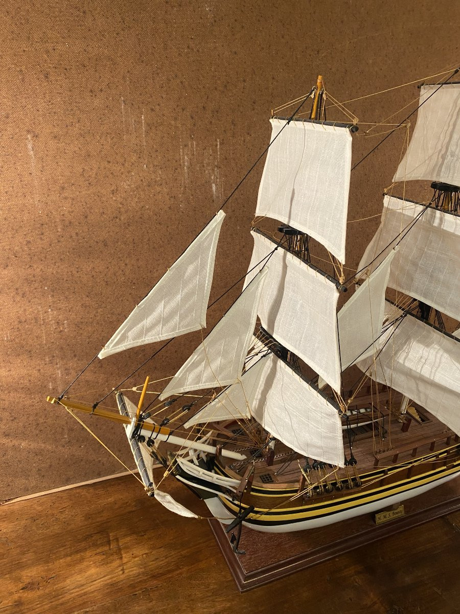 Model Of The Famous Sailing Ship "the Bounty". -photo-4