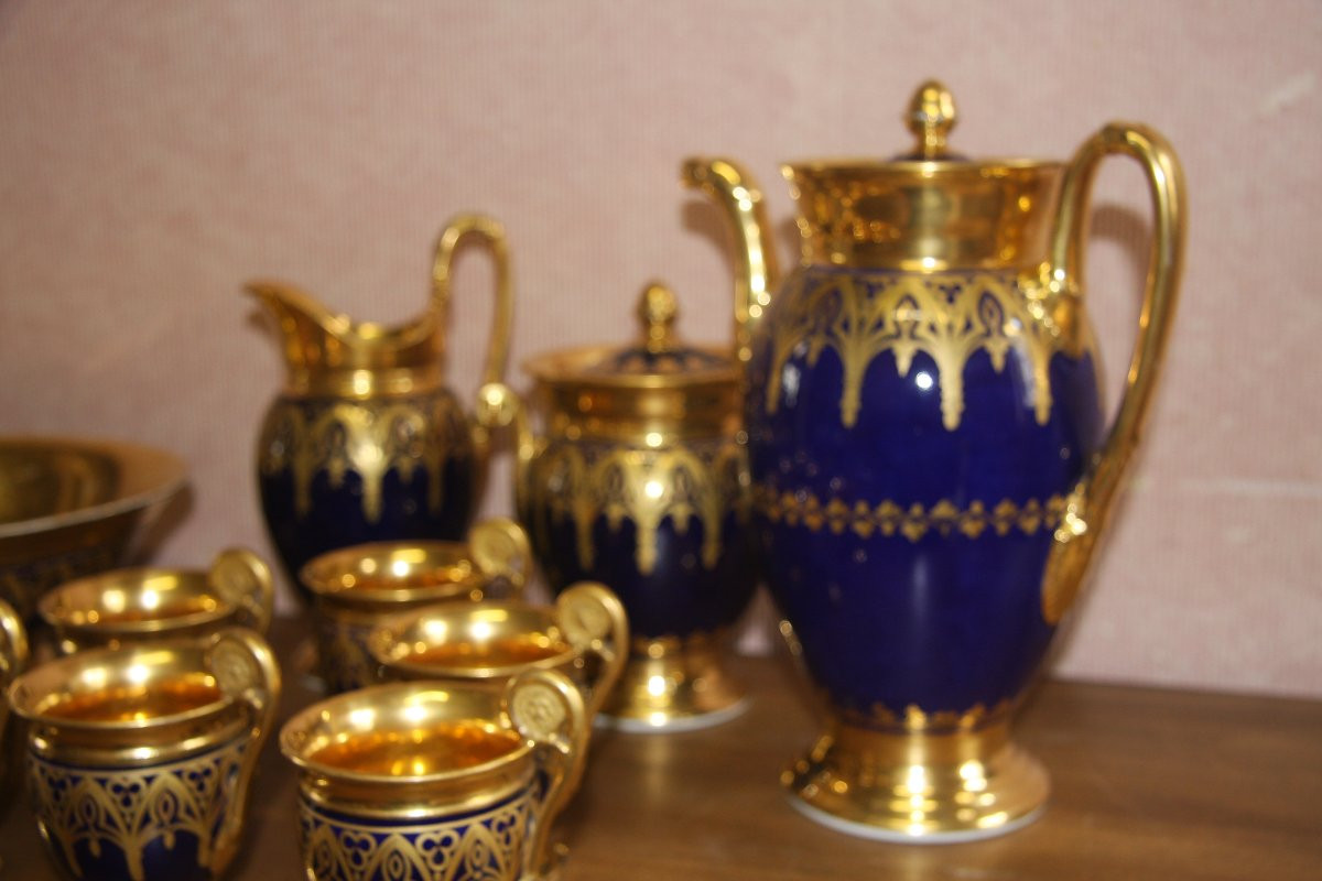 Service à café et coupe en porcelaine bleu et or monogrammé R-photo-2