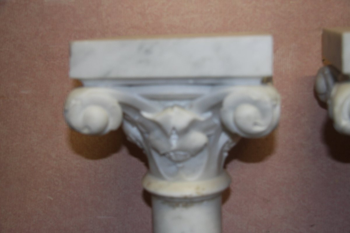 Paires de colonnes en marbre de Carrare légèrement veinée-photo-3