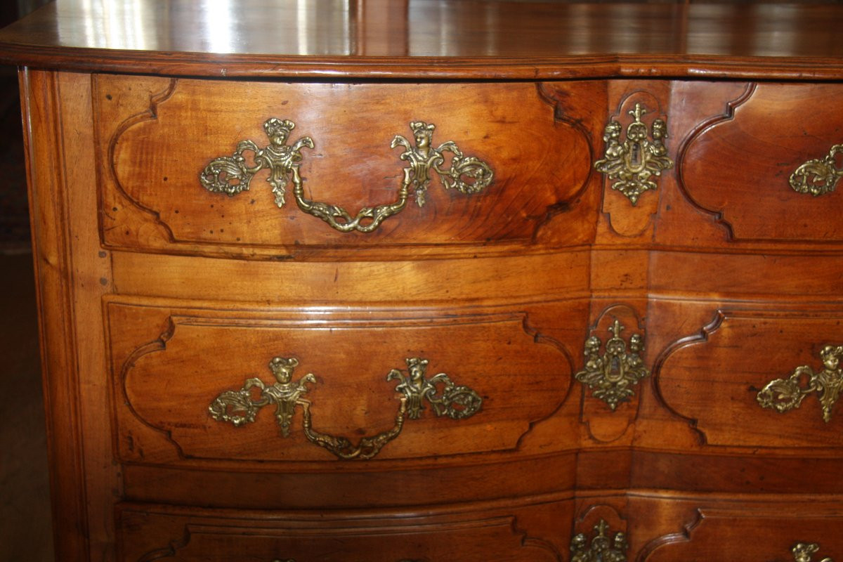 Commode régence en noyer, 3 tiroirs, poignées de tirage en bronze.-photo-2