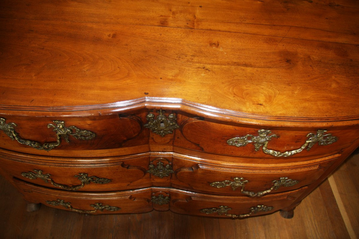 Commode régence en noyer, 3 tiroirs, poignées de tirage en bronze.-photo-6