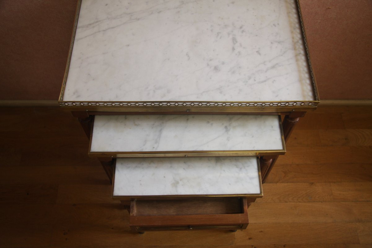 Mahogany Nesting Tables With Marble Top-photo-1