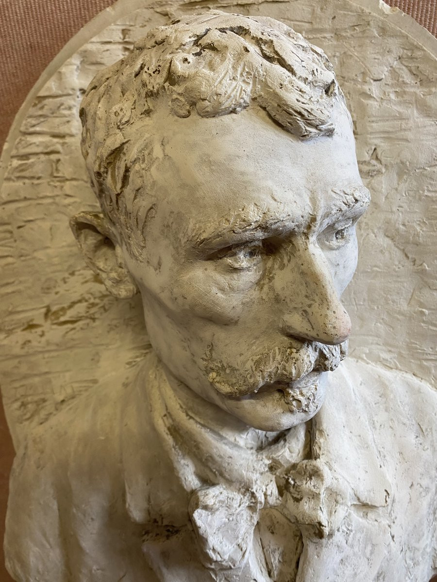 Portrait d'Alphonse Muscat en plâtre. Très bon état.-photo-3