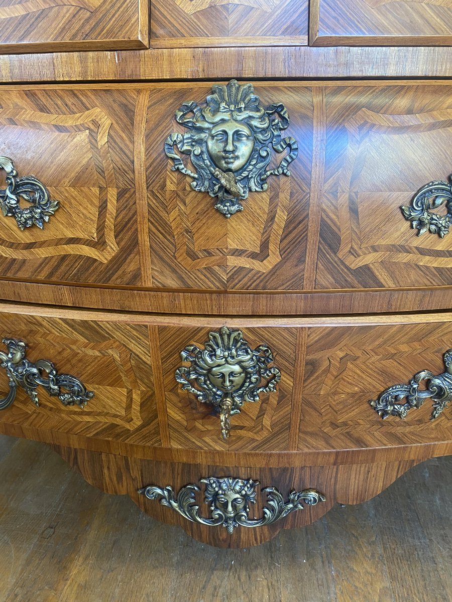 Commode tombeau de style Louis XV en marqueterie de bois de rose. Excellent état.-photo-1
