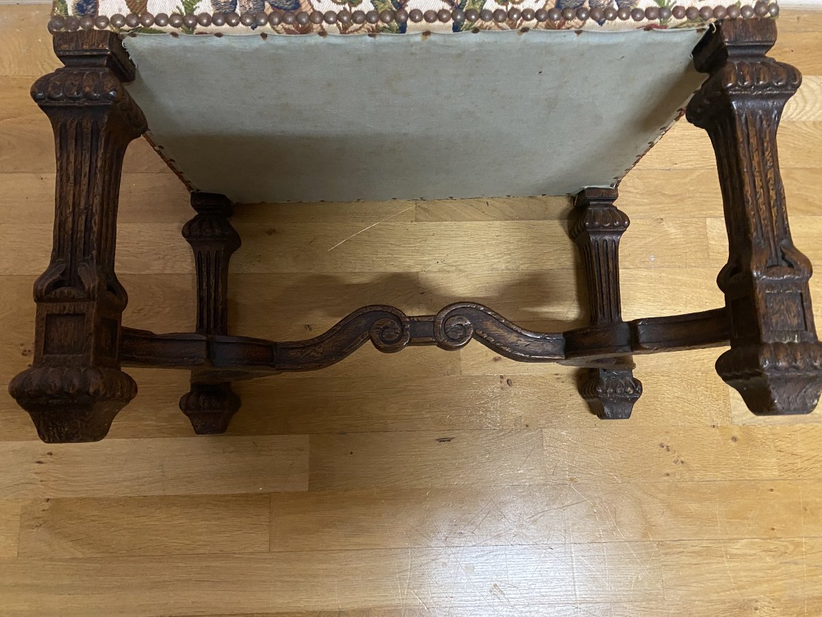 Renaissance-style Stool Or End Table, In Excellent Condition.-photo-1