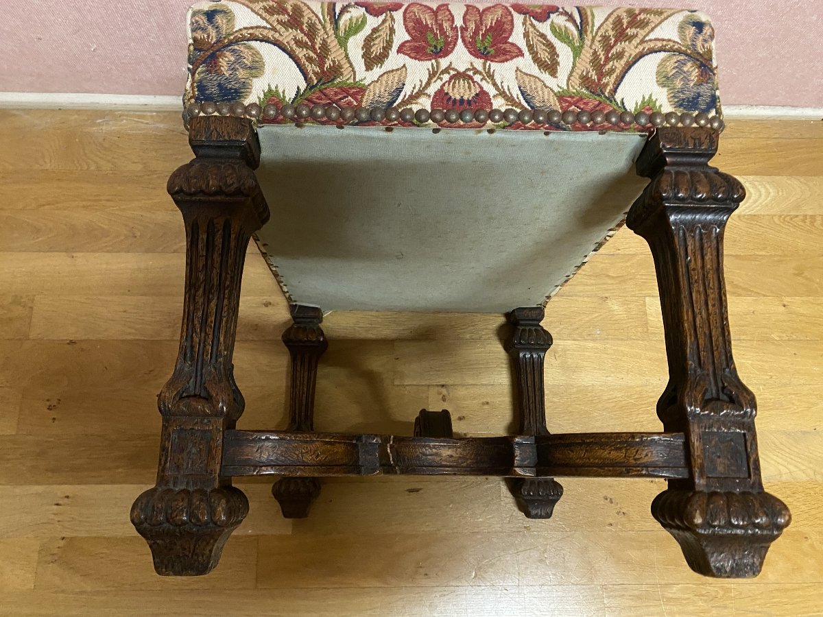 Renaissance-style Stool Or End Table, In Excellent Condition.-photo-2