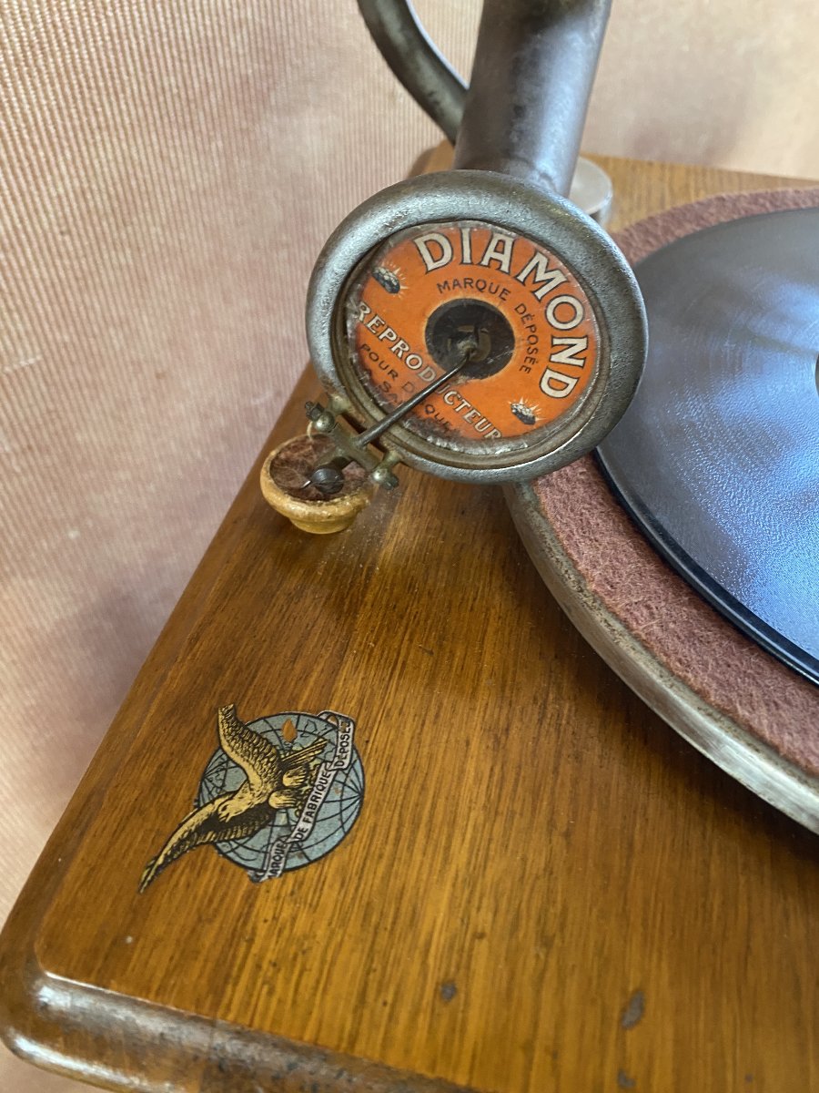 Gramophone en chêne clair en parfait état  de fonctionnement.-photo-2