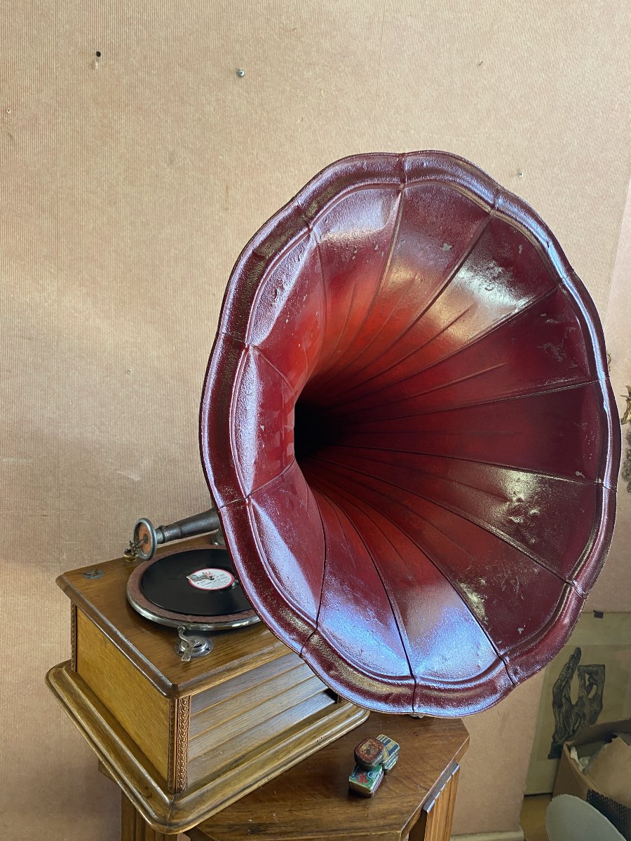 Gramophone en chêne clair en parfait état  de fonctionnement.-photo-2