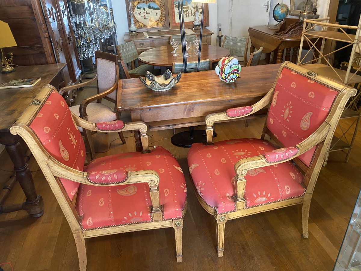 Paire de fauteuils de style Néo classique en sycomore.-photo-2