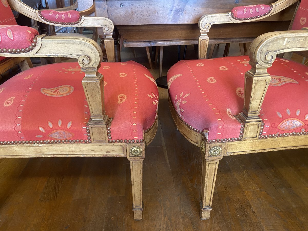 Paire de fauteuils de style Néo classique en sycomore.-photo-2