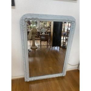 Miroir ancien, patiné en gris clair.