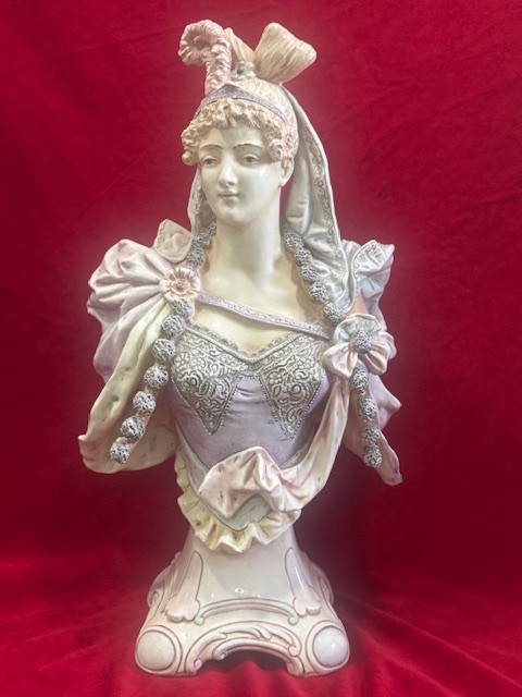 Bust Of A Young Elegant Victorian Woman, Art Nouveau, 19th Century