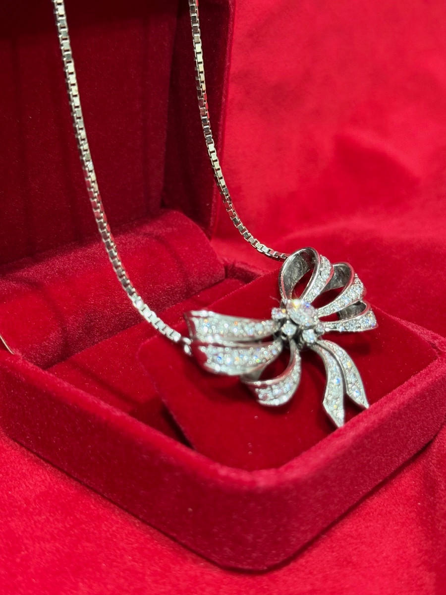 White Gold Pendant Necklace Set With 43 Diamonds, 19th Century-photo-3