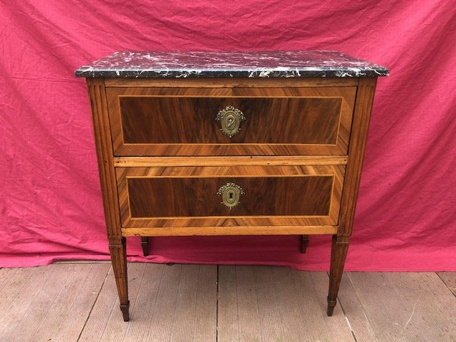Petite Commode époque Louis XVI Marqueterie