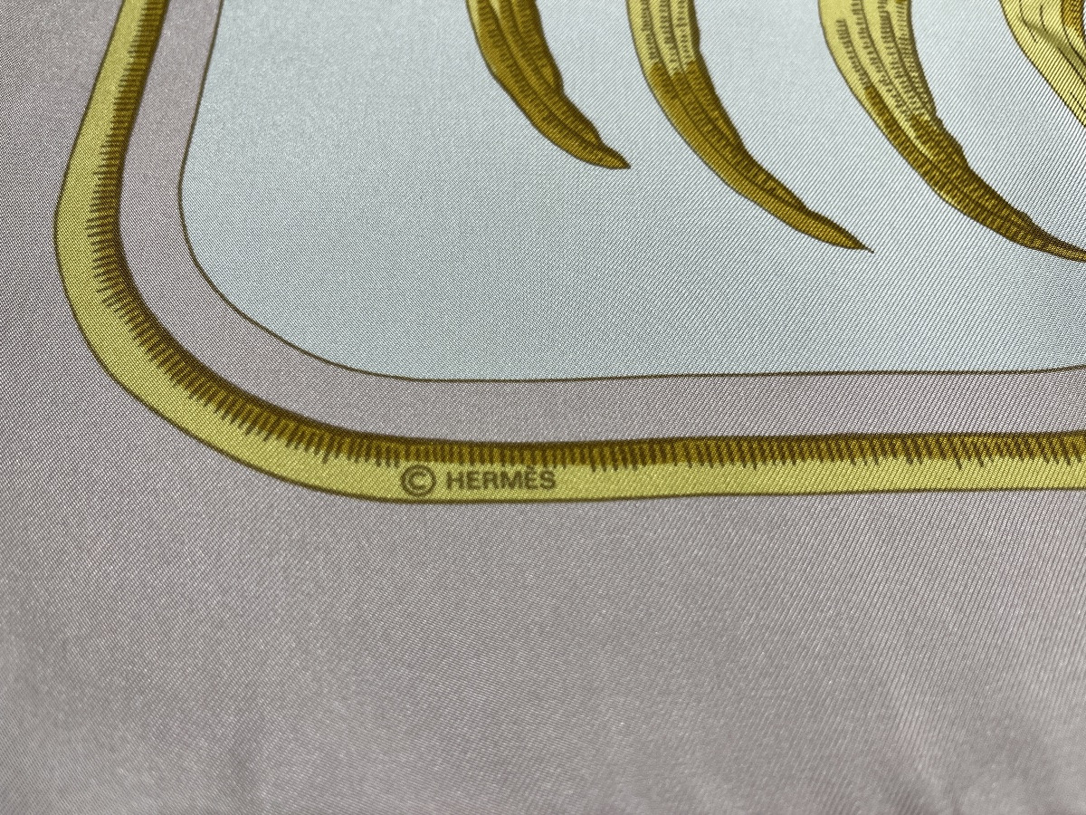 Hermès 90 Square, Royal Tiger Model-photo-3