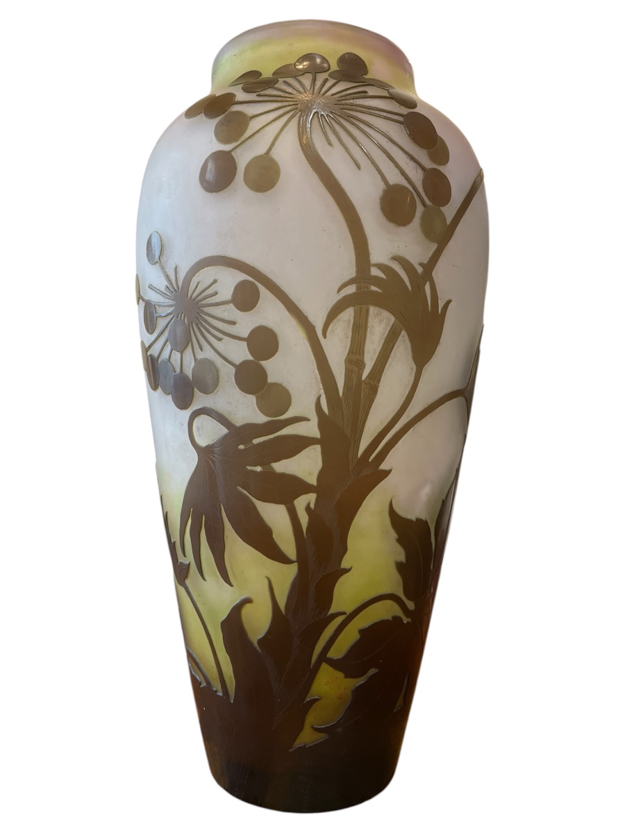 Vase Art nouveau Émile Gallé aux aralias du Japon