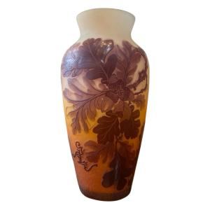 Vase Art nouveau Émile Gallé aux feuilles de chêne