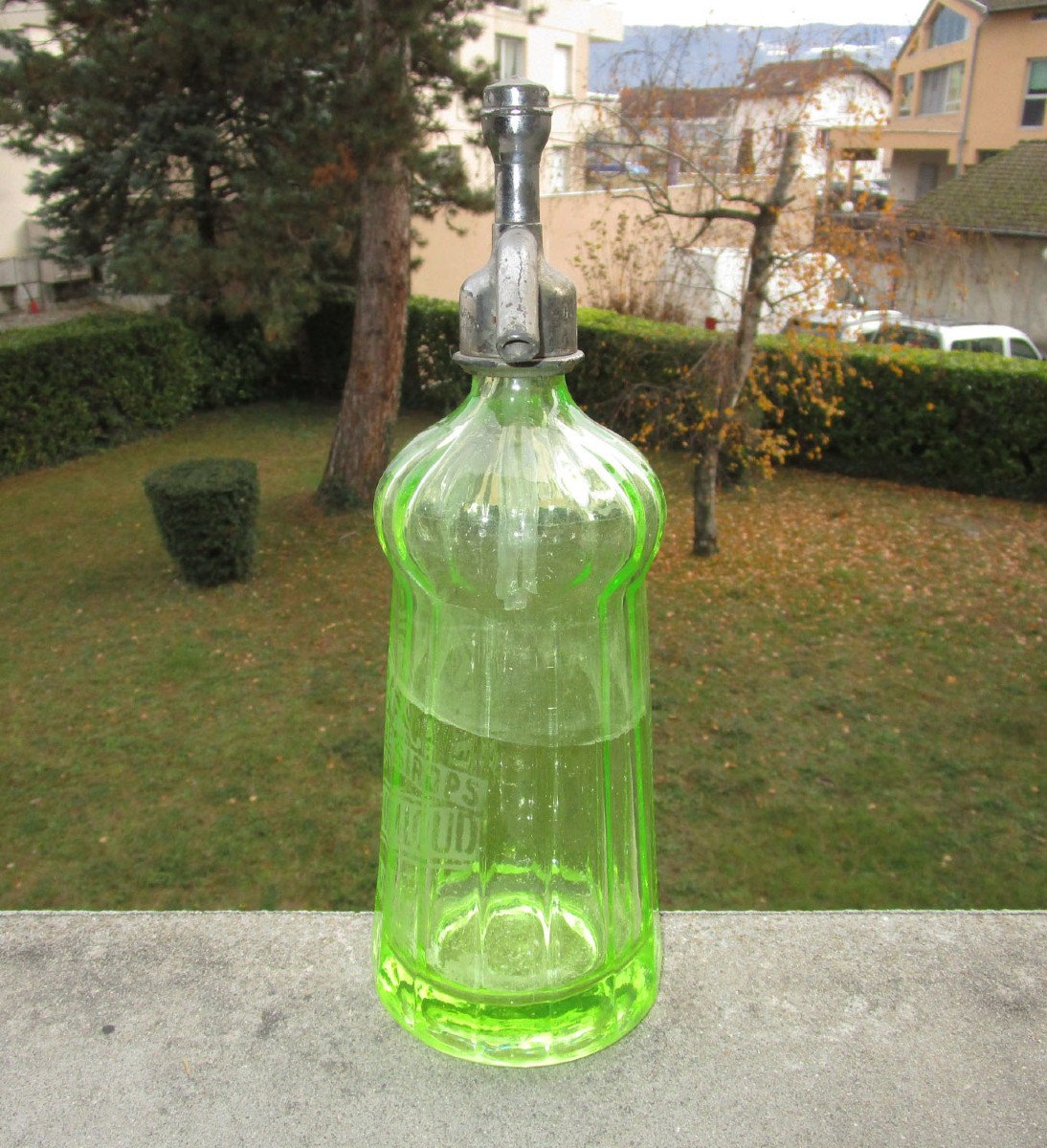 Old Beautiful And Rare Bar Siphon In Marquise Shape In Ouraline Absinthe Rives Period Circa 1900-photo-2