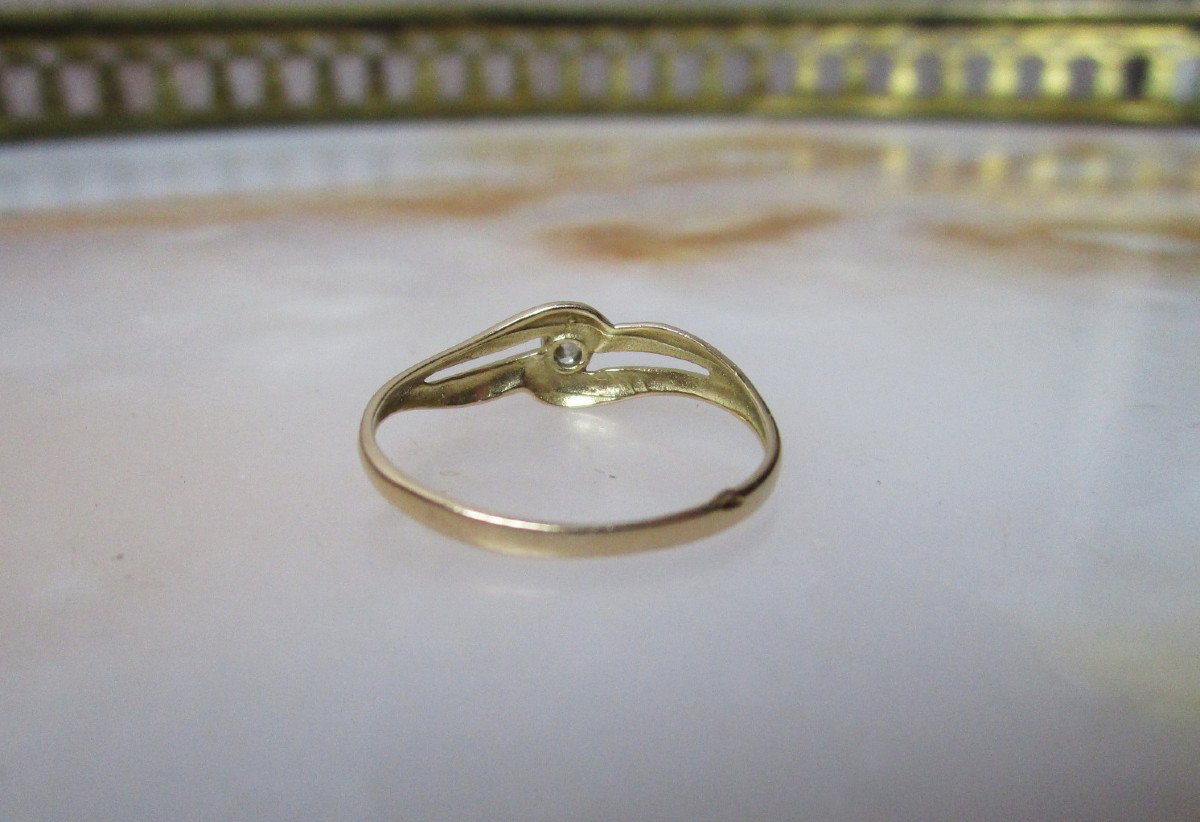 Very Beautiful Solitaire Ring In 18k 18k Gold And Small Diamond. Weight 1.35 Gr. Size 56.-photo-4