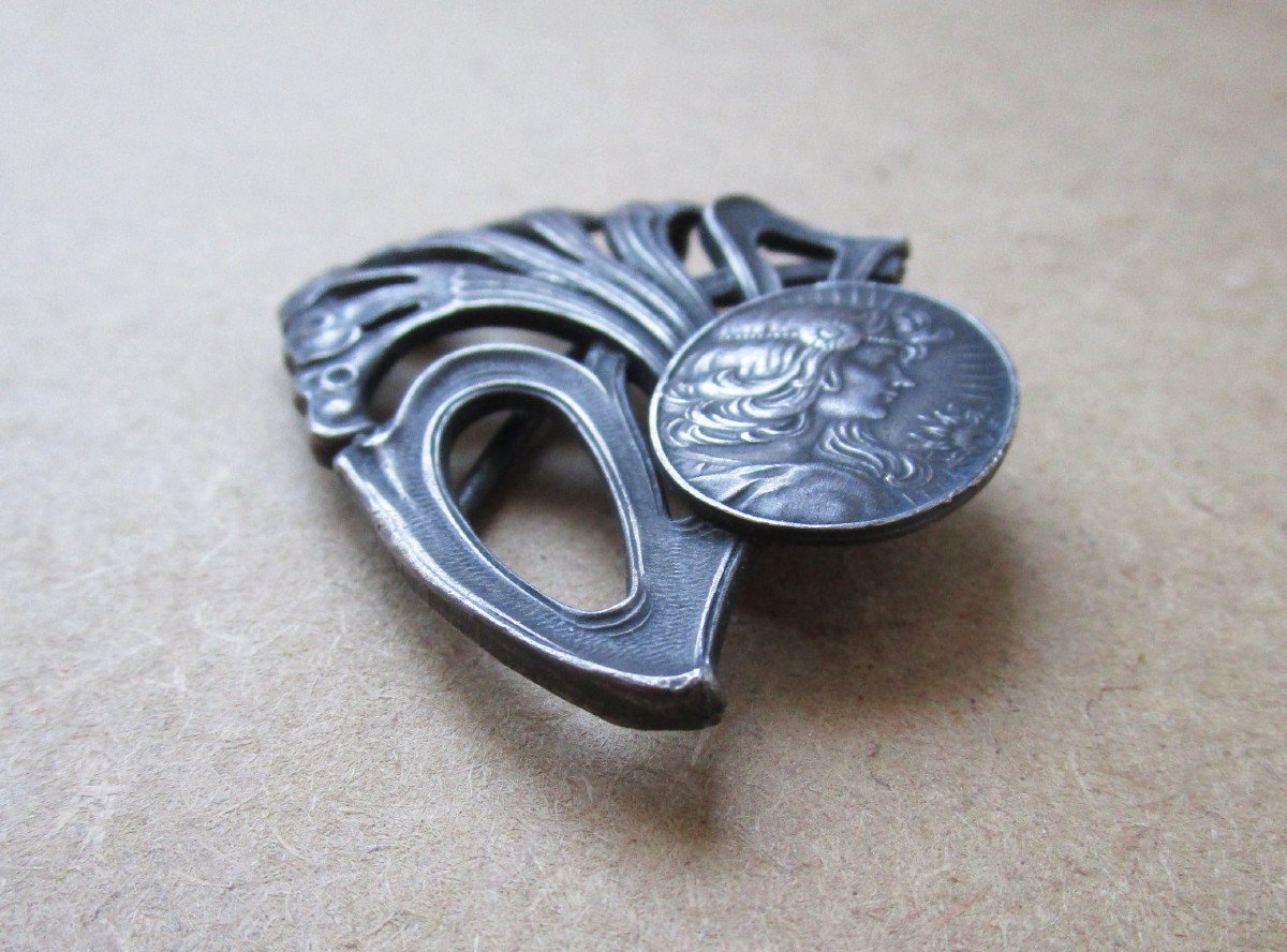 Very Beautiful Art Nouveau Period Belt Buckle For Women Butterfly Silver Metal Circa 1900.-photo-4